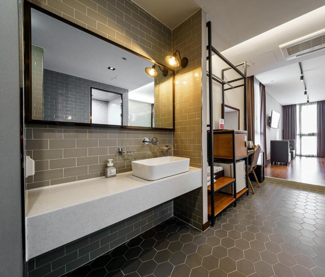 Rest Hotel Gimpo Экстерьер фото