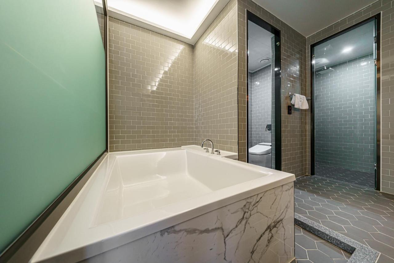 Rest Hotel Gimpo Экстерьер фото